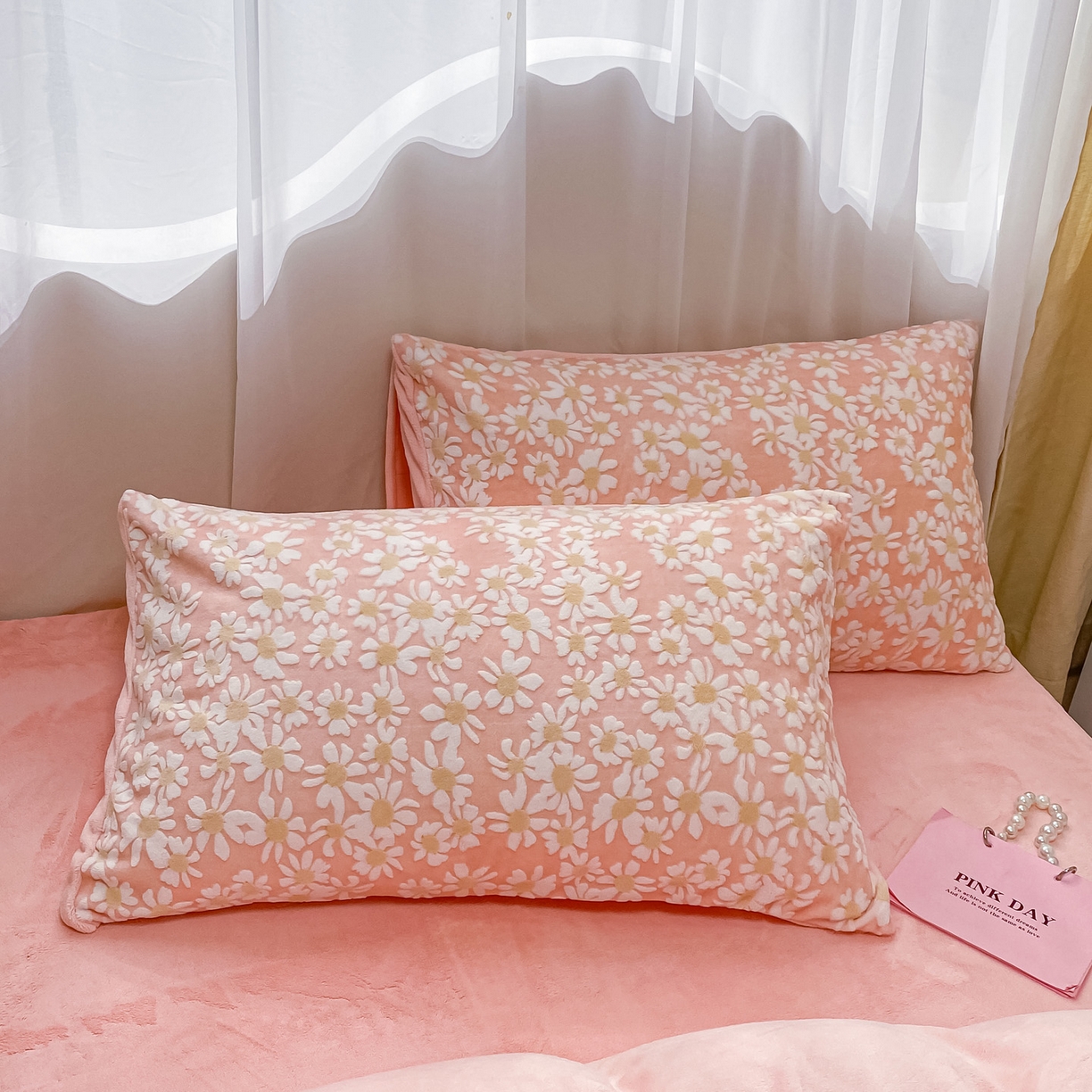 91家纺网 家纺一手货源 找家纺 如一 2025新款3D雕花牛奶绒单被套 花漾-粉