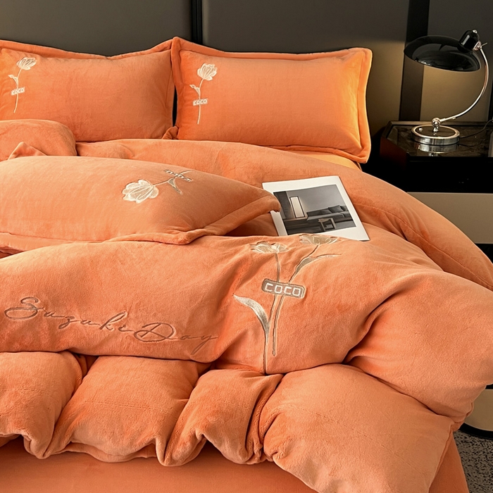 梦莱斯 2025新款230克全消光刺绣牛奶绒配精美无纺布包装套件-玛奇朵玛奇朵-橙