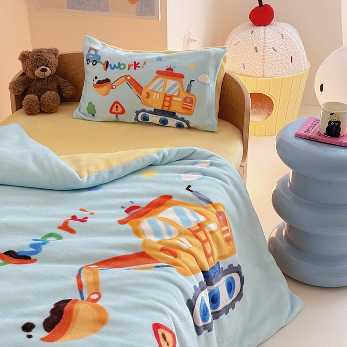 91家纺网 家纺一手货源 找家纺 （总）嗨生活 2025新款大版印花牛奶绒儿童枕套枕芯幼儿园枕套枕芯