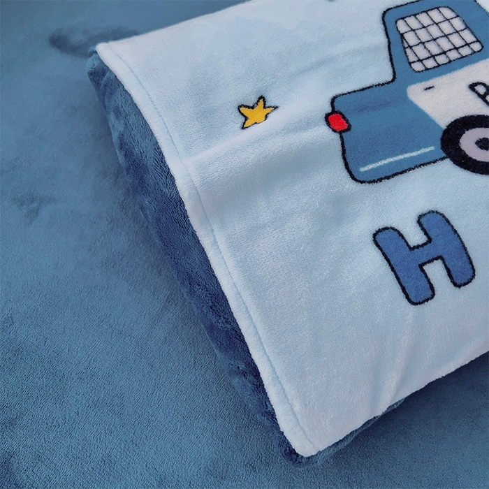 91家纺网 家纺一手货源 找家纺 嗨生活 2025新款大版印花牛奶绒儿童枕套枕芯幼儿园枕套枕芯 消防警车