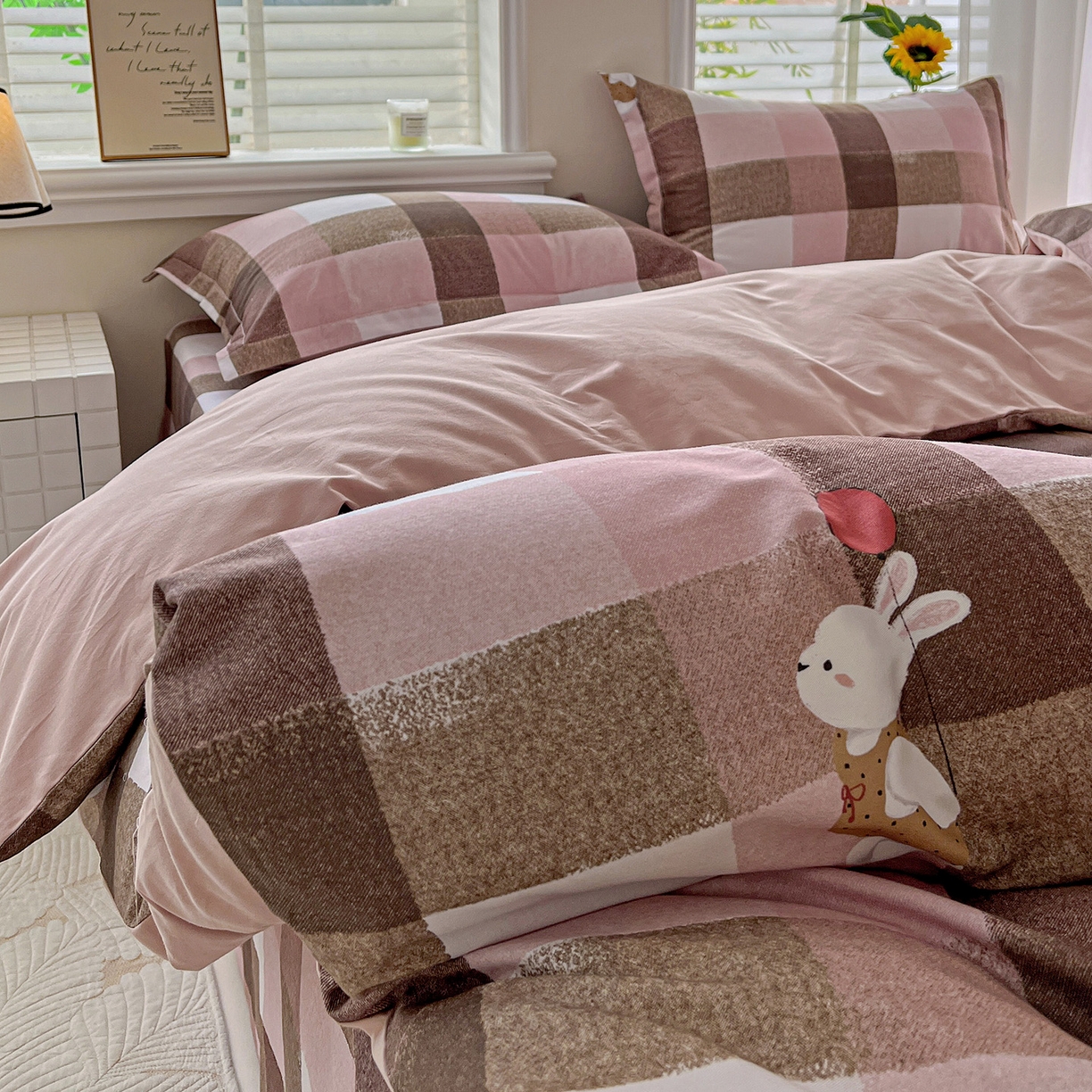 91家纺网 家纺一手货源 找家纺 依庭 2025新款高克重全棉纯棉磨毛印花单被套 可爱兔