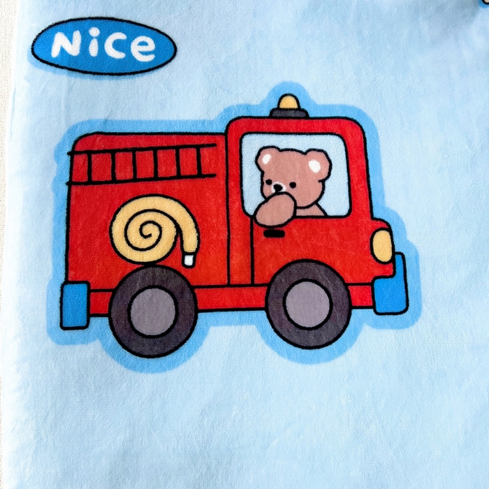 91家纺网 家纺一手货源 找家纺 嗨生活 2025新款大版印花牛奶绒儿童枕套枕芯幼儿园枕套枕芯 萌萌汽车