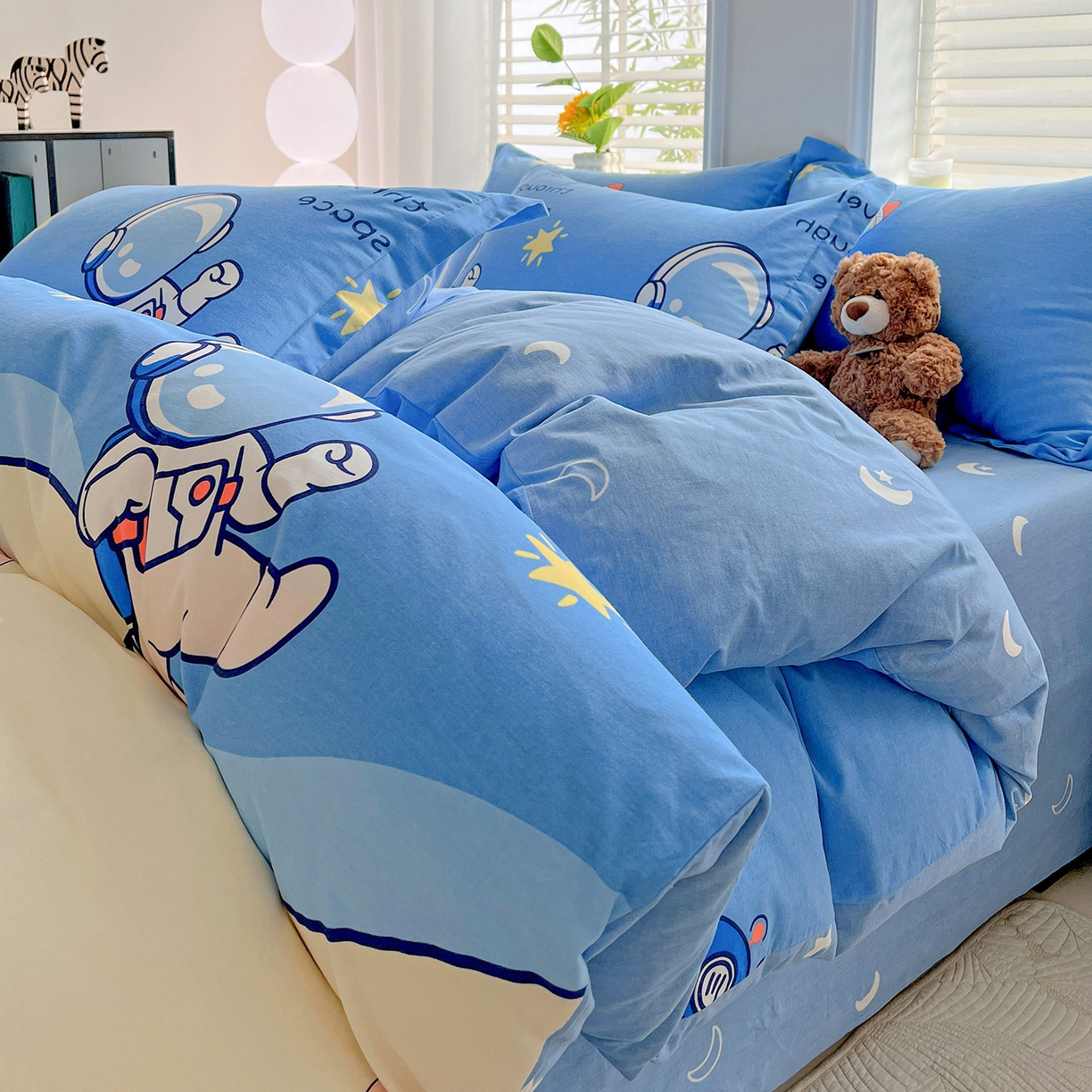 91家纺网 家纺一手货源 找家纺 依庭 2025新款高克重全棉纯棉磨毛印花单被套 快乐星球