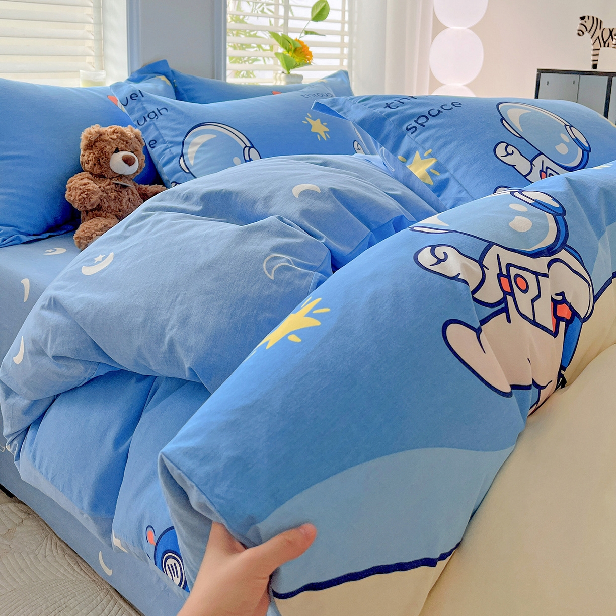 91家纺网 家纺一手货源 找家纺 依庭 2025新款高克重全棉纯棉磨毛印花单被套 快乐星球