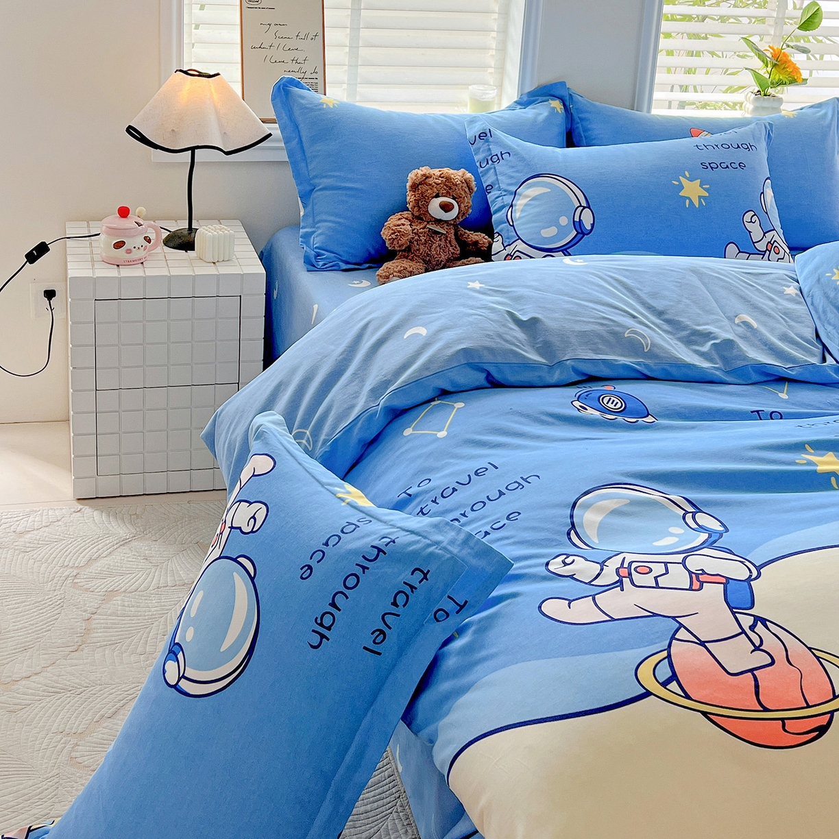 91家纺网 家纺一手货源 找家纺 依庭 2025新款高克重全棉纯棉磨毛印花单被套 快乐星球