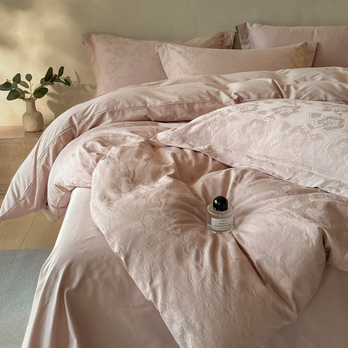 91家纺网 家纺一手货源 找家纺 （总）禾时 2025新款轻奢高支浮雕立体提花床盖款四件套