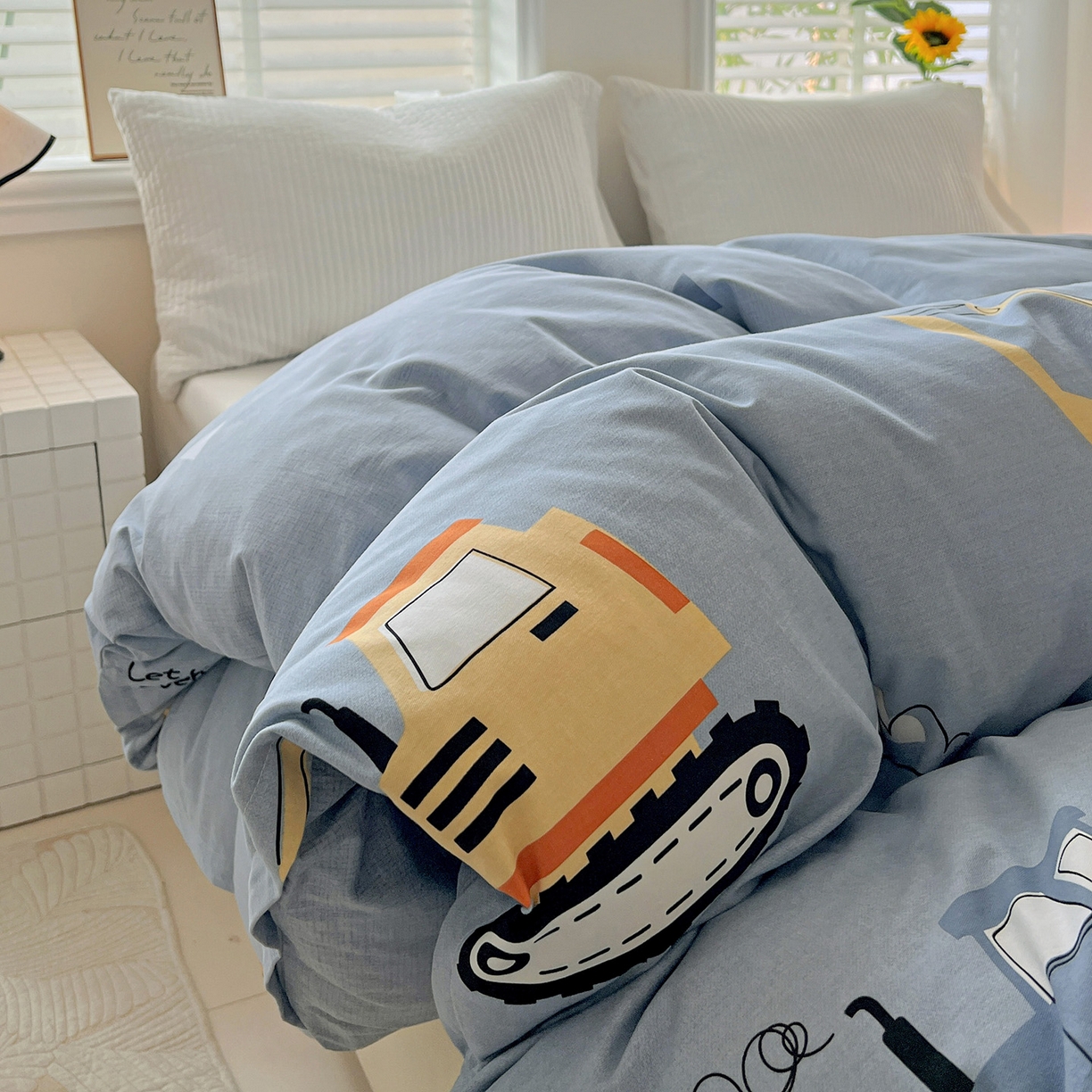 91家纺网 家纺一手货源 找家纺 依庭 2025新款高克重全棉纯棉磨毛印花单被套 萌车派对