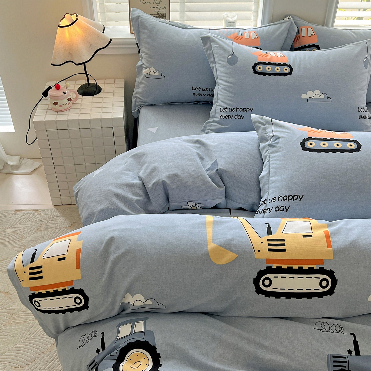 91家纺网 家纺一手货源 找家纺 依庭 2025新款高克重全棉纯棉磨毛印花单被套 萌车派对