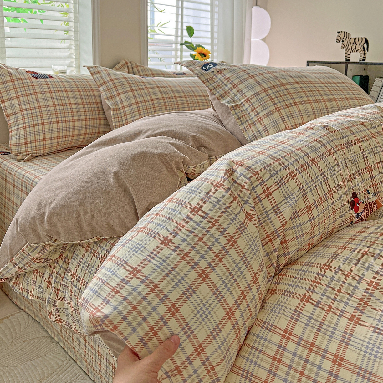 91家纺网 家纺一手货源 找家纺 依庭 2025新款高克重全棉纯棉磨毛印花单被套 奶油小狗