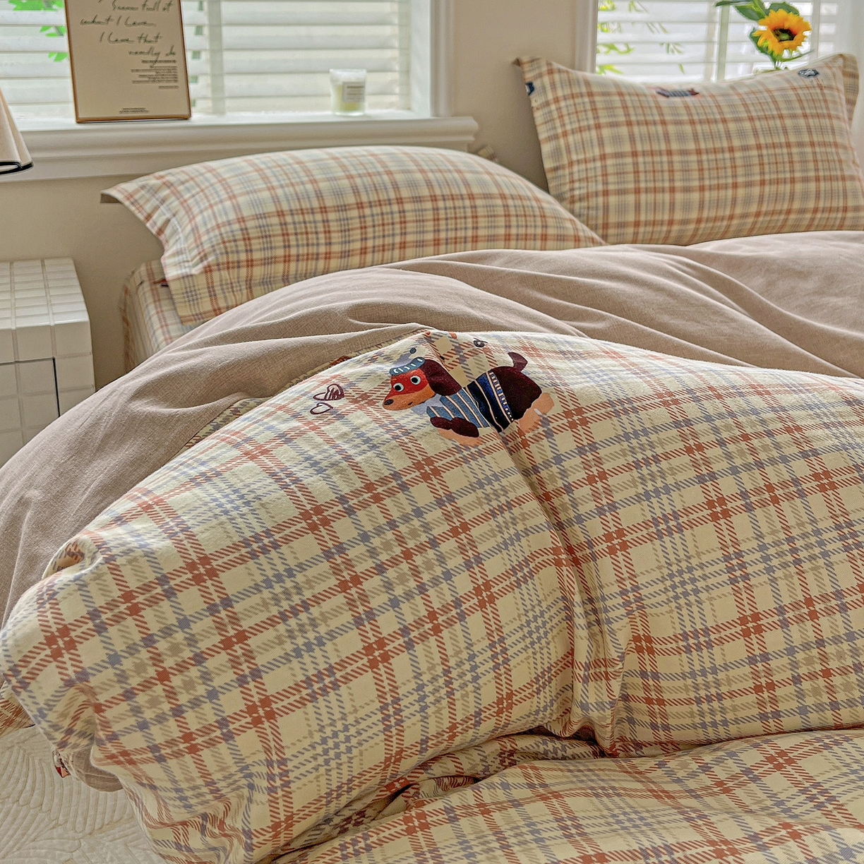 91家纺网 家纺一手货源 找家纺 依庭 2025新款高克重全棉纯棉磨毛印花单被套 奶油小狗