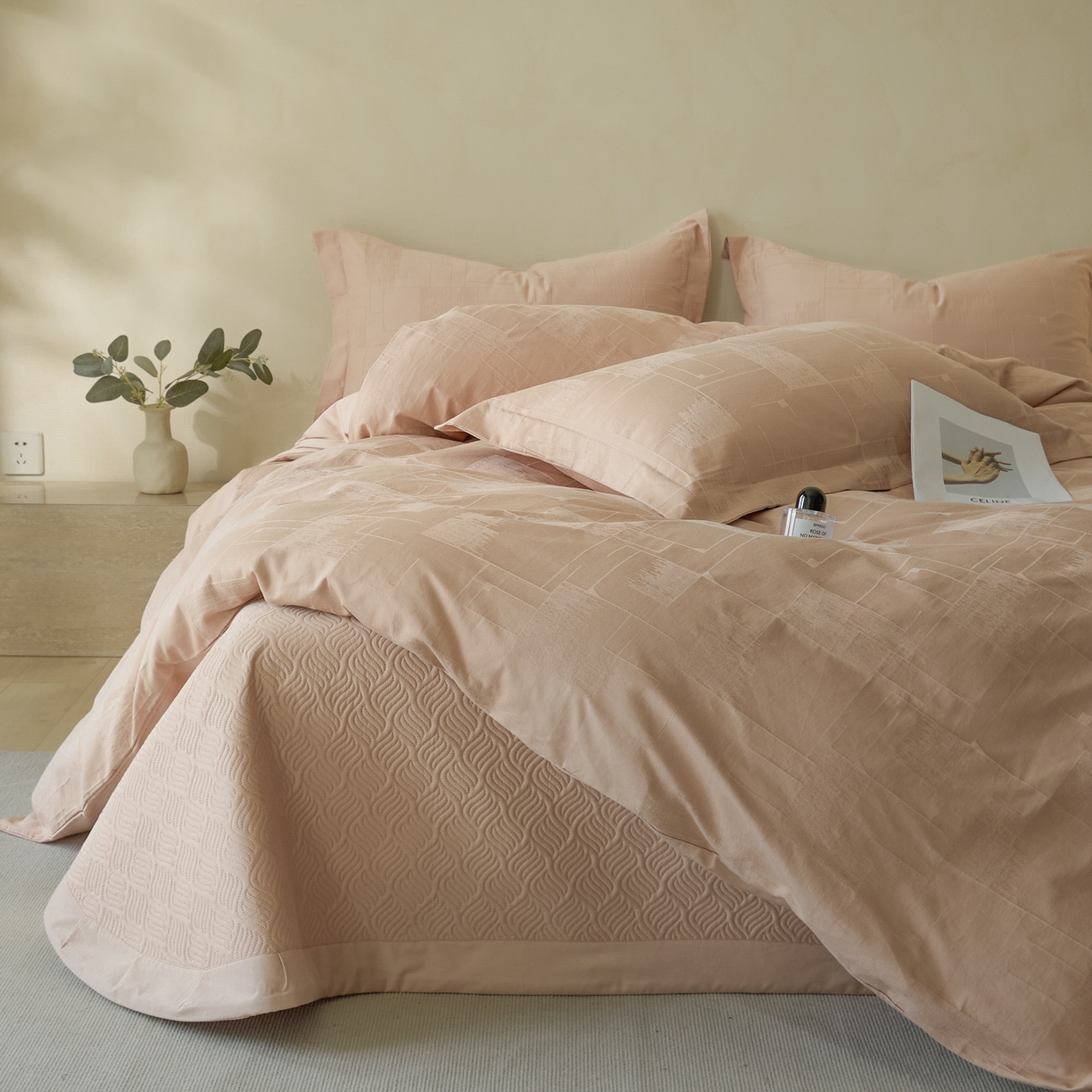 91家纺网 家纺一手货源 找家纺 （总）禾时 2025新款轻奢高支浮雕立体提花床盖款四件套