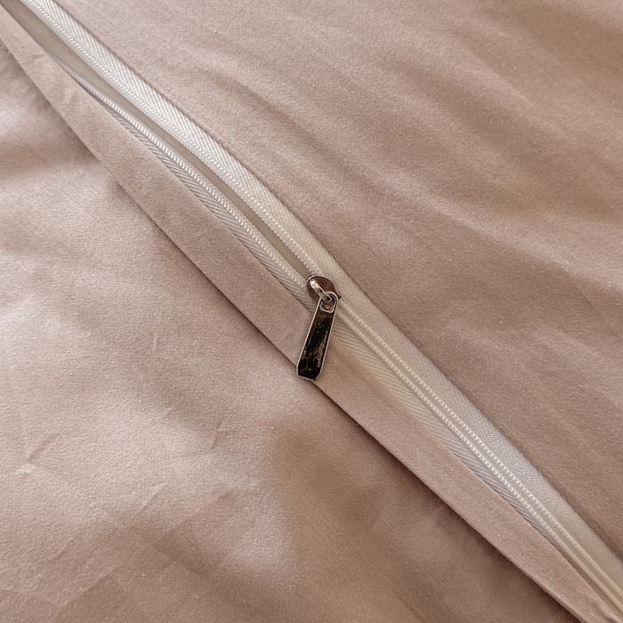 91家纺网 家纺一手货源 找家纺 禾时 2025新款轻奢高支浮雕立体提花床盖款四件套 兰亭（藕粉）