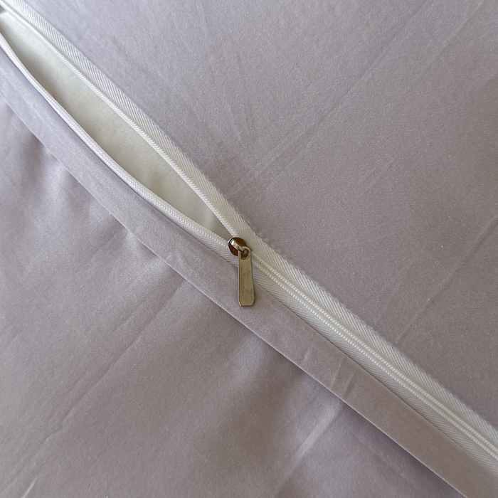 91家纺网 家纺一手货源 找家纺 禾时 2025新款轻奢高支浮雕立体提花床盖款四件套 兰亭（淡雅紫）