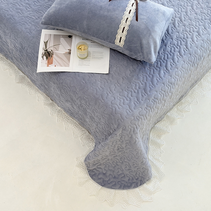 91家纺网 家纺一手货源 找家纺 韩秀家纺 2025新款牛奶绒单床盖 蓝