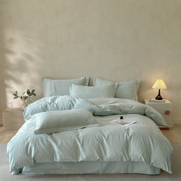 91家纺网 家纺一手货源 找家纺 禾时 2025新款轻奢高支浮雕立体提花床盖款四件套 兰亭（梵星蓝）