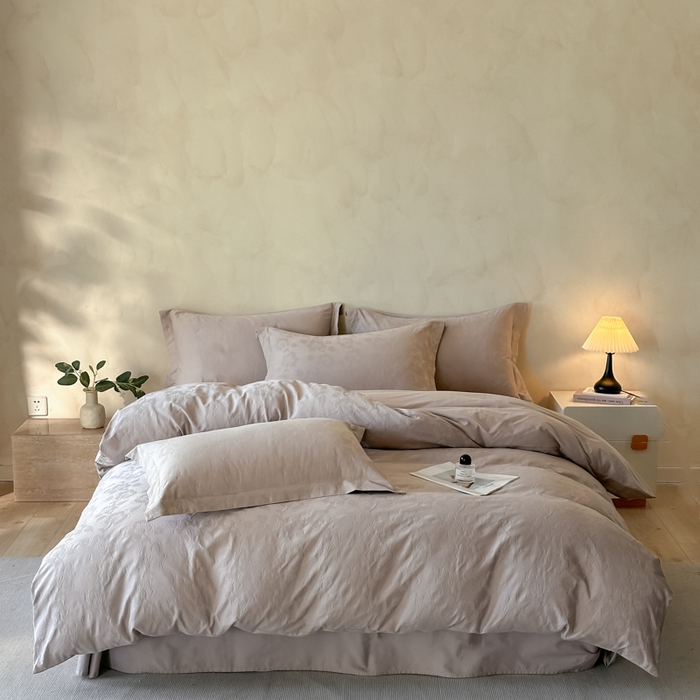 91家纺网 家纺一手货源 找家纺 禾时 2025新款轻奢高支浮雕立体提花床盖款四件套 兰亭（灰）