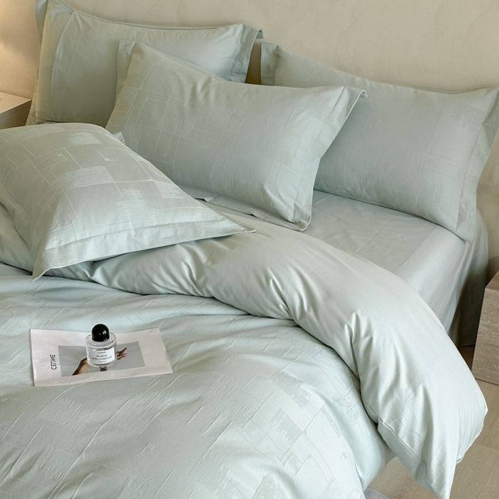 91家纺网 家纺一手货源 找家纺 禾时 2025新款轻奢高支浮雕立体提花床盖款四件套 空白格（梵星蓝）