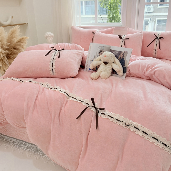 91家纺网 家纺一手货源 找家纺 韩秀家纺 2025新款牛奶绒床盖四件套 粉