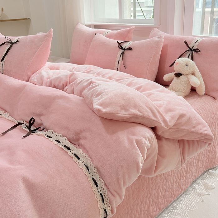 91家纺网 家纺一手货源 找家纺 韩秀家纺 2025新款牛奶绒床盖四件套 粉