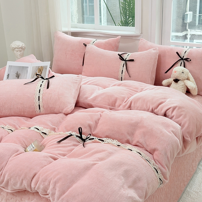 91家纺网 家纺一手货源 找家纺 韩秀家纺 2025新款牛奶绒床盖四件套 粉