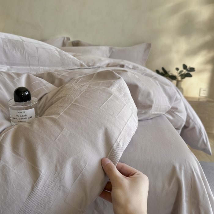 91家纺网 家纺一手货源 找家纺 禾时 2025新款轻奢高支浮雕立体提花床盖款四件套 空白格（灰）