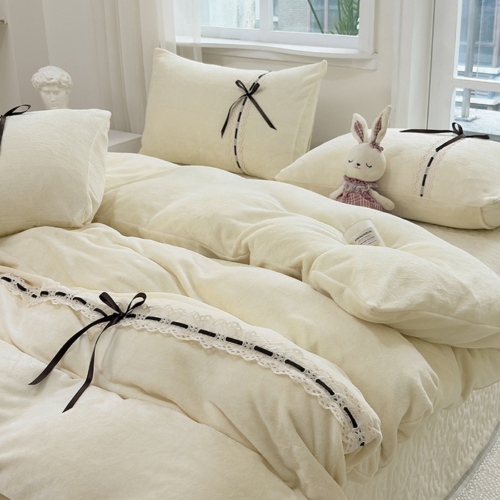 91家纺网 家纺一手货源 找家纺 韩秀家纺 2025新款牛奶绒床盖四件套 奶黄