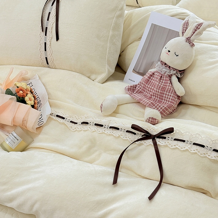 91家纺网 家纺一手货源 找家纺 韩秀家纺 2025新款牛奶绒床盖四件套 奶黄