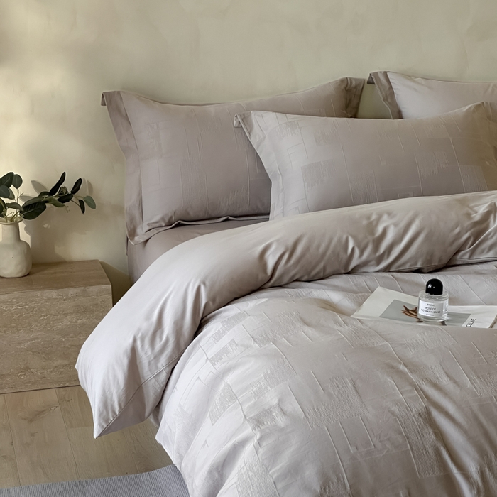 91家纺网 家纺一手货源 找家纺 禾时 2025新款轻奢高支浮雕立体提花床盖款四件套 空白格（灰）