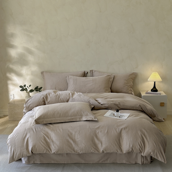 91家纺网 家纺一手货源 找家纺 禾时 2025新款轻奢高支浮雕立体提花床盖款四件套 空白格（咖）