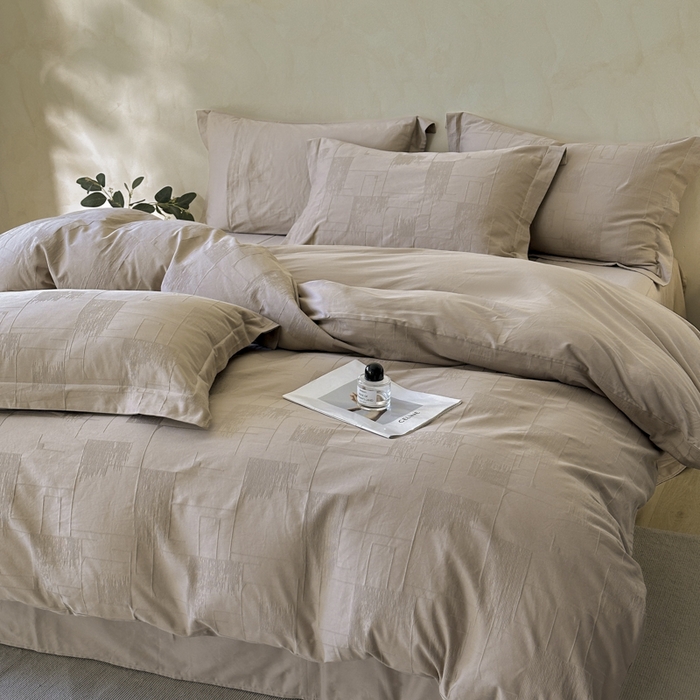 91家纺网 家纺一手货源 找家纺 禾时 2025新款轻奢高支浮雕立体提花床盖款四件套 空白格（咖）