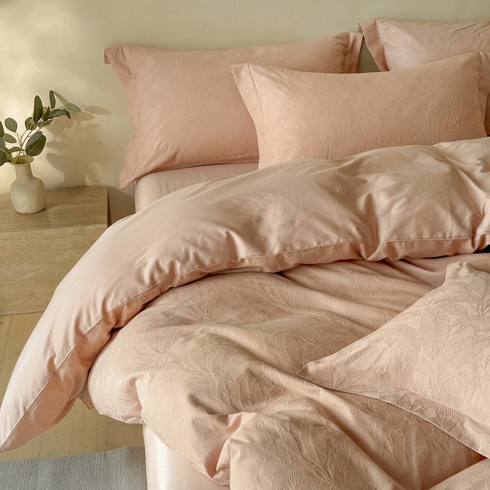 91家纺网 家纺一手货源 找家纺 禾时 2025新款轻奢高支浮雕立体提花床盖款四件套 威廉（爱马橙）