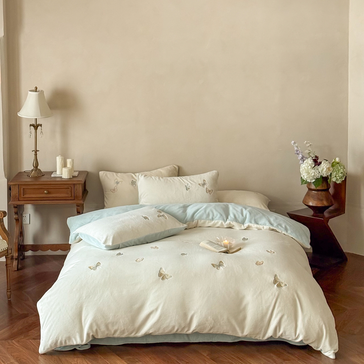 （总）FORTWO家纺原创设计（FOR TWO家纺） 2025新款230克牛奶绒蝴蝶刺绣四件套-星辰 （券前）基础价不低于小号208元，中号258元，大号298元 会员-10