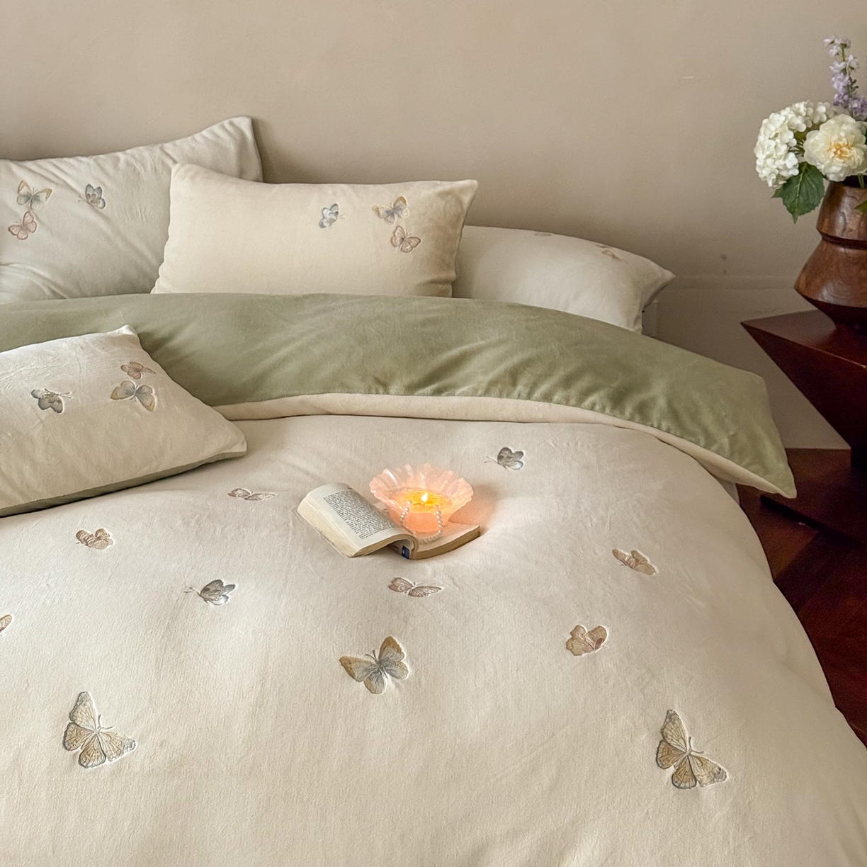 91家纺网 家纺一手货源 找家纺 FORTWO家纺原创设计（FOR TWO家纺） 2025新款230克牛奶绒蝴蝶刺绣四件套-星辰 （券前）基础价不低于小号208元，中号258元，大号298元 会员-10 星辰-绿