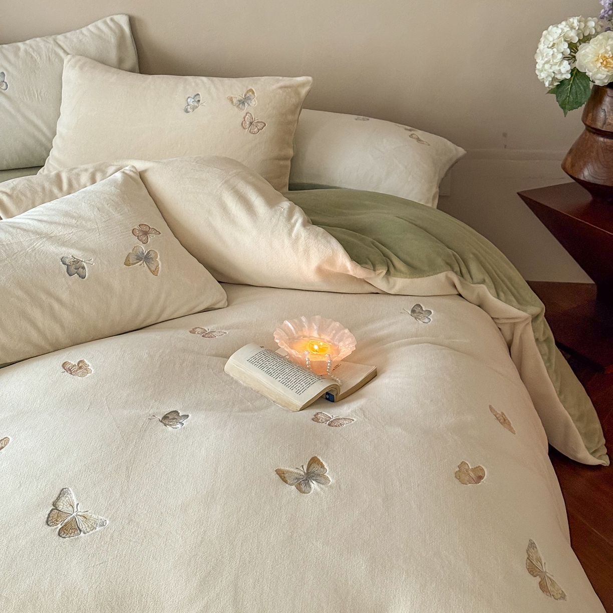 91家纺网 家纺一手货源 找家纺 FORTWO家纺原创设计（FOR TWO家纺） 2025新款230克牛奶绒蝴蝶刺绣四件套-星辰 （券前）基础价不低于小号208元，中号258元，大号298元 会员-10 星辰-绿