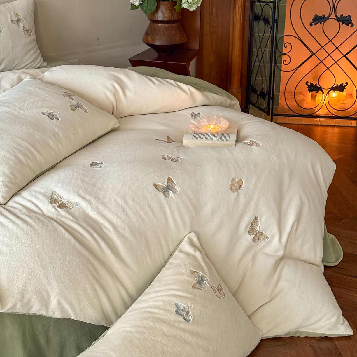 91家纺网 家纺一手货源 找家纺 FORTWO家纺原创设计（FOR TWO家纺） 2025新款230克牛奶绒蝴蝶刺绣四件套-星辰 （券前）基础价不低于小号208元，中号258元，大号298元 会员-10 星辰-绿