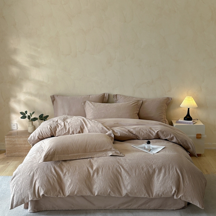 91家纺网 家纺一手货源 找家纺 禾时 2025新款轻奢高支浮雕立体提花床盖款四件套 威廉（咖）