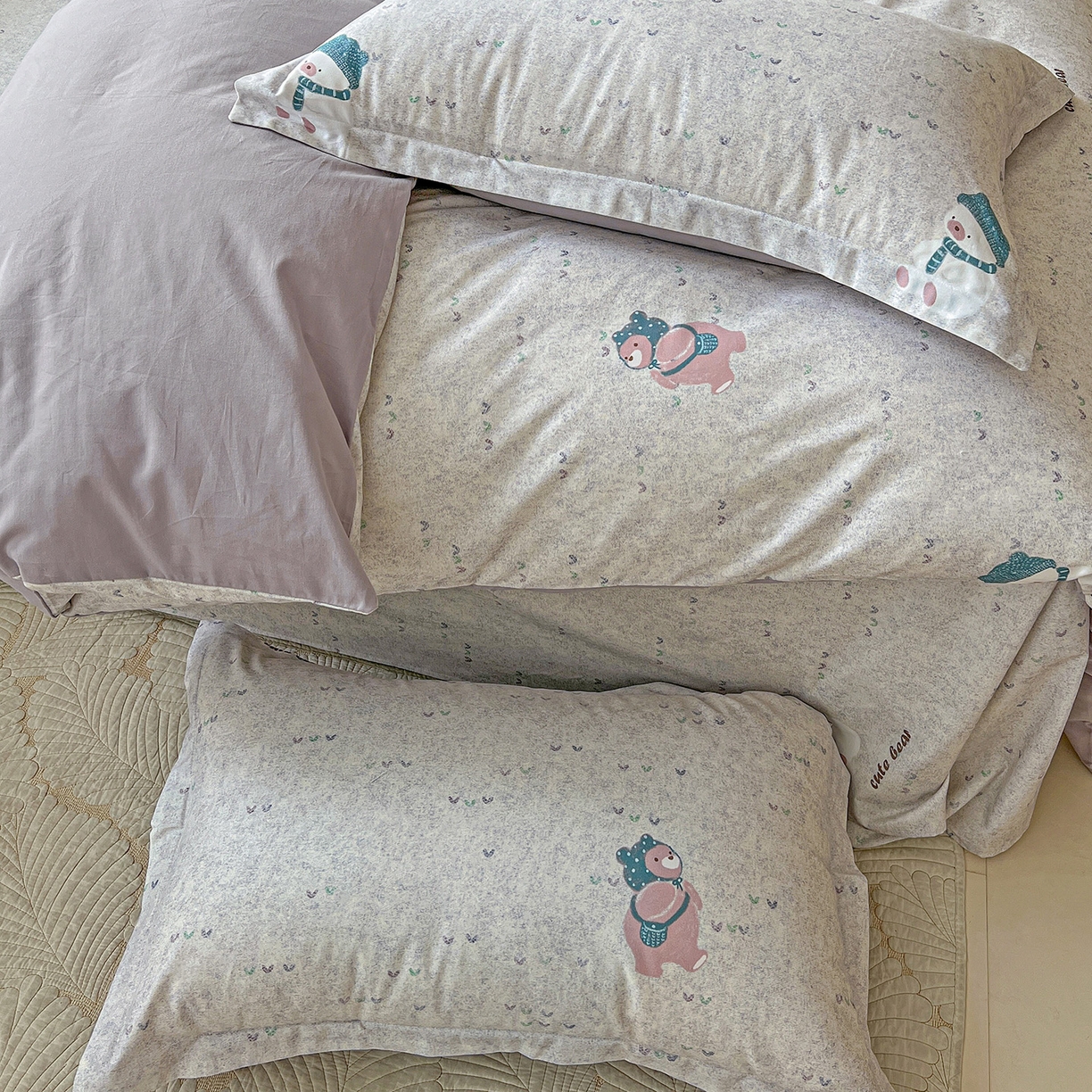 91家纺网 家纺一手货源 找家纺 依庭 2025新款高克重全棉纯棉磨毛印花单被套 幸福小熊