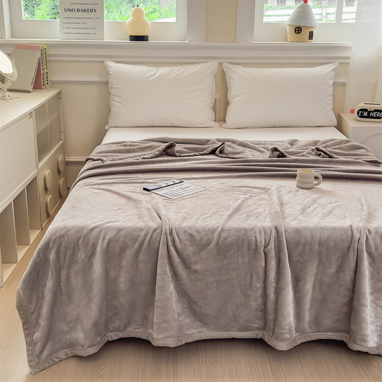 91家纺网 家纺一手货源 找家纺 （总）予梦家纺 2025新款320g高克重加厚法兰绒毛毯办公室午休毯