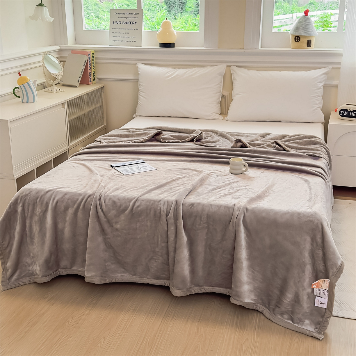 91家纺网 家纺一手货源 找家纺 （总）予梦家纺 2025新款320g高克重加厚法兰绒毛毯办公室午休毯