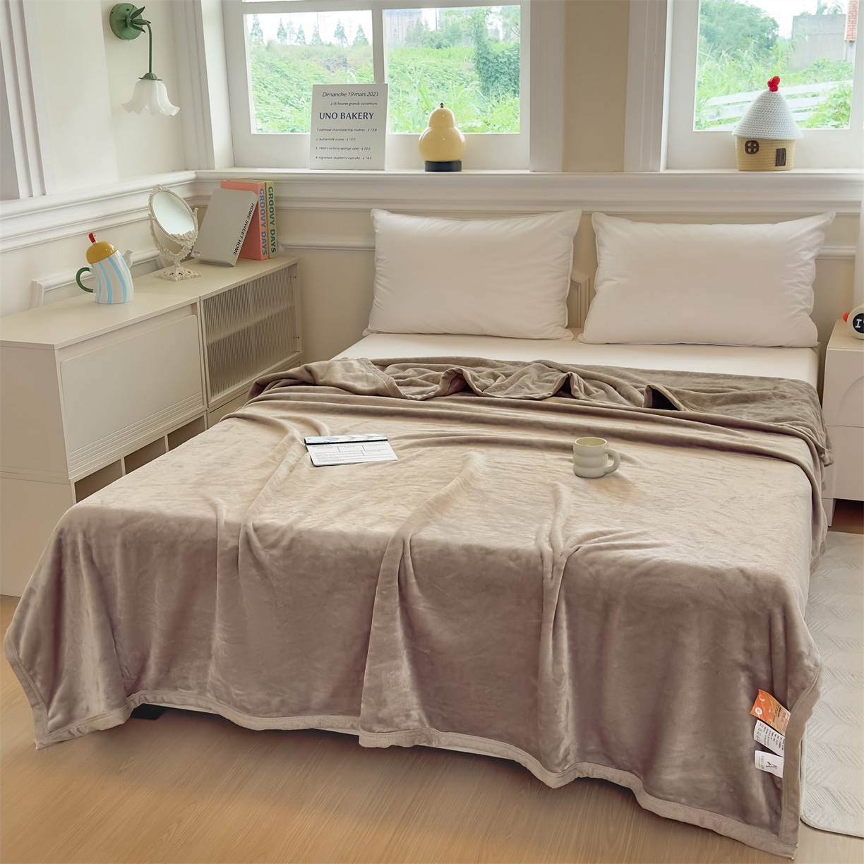 91家纺网 家纺一手货源 找家纺 予梦家纺 2025新款320g高克重加厚法兰绒毛毯办公室午休毯 卡布奇诺