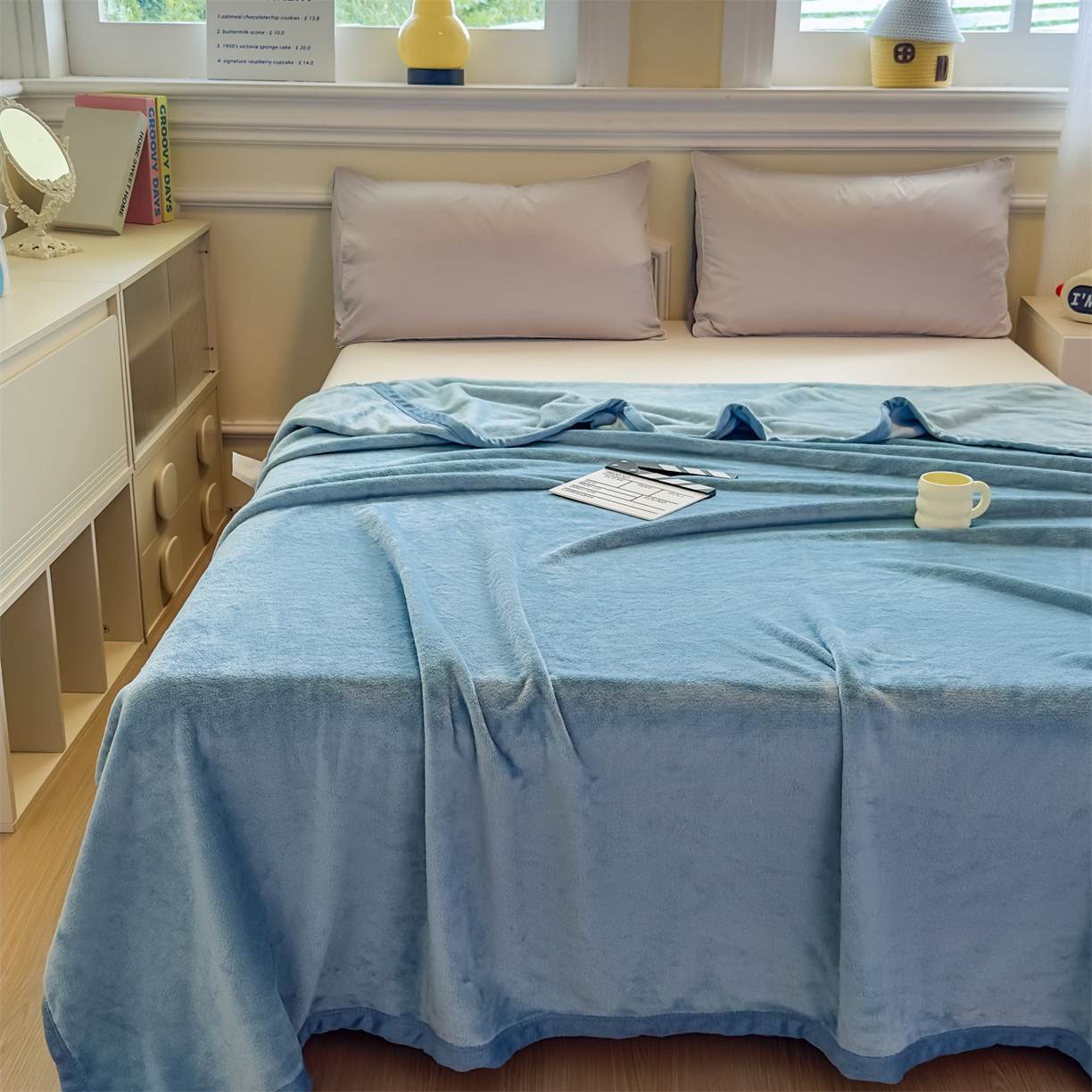 91家纺网 家纺一手货源 找家纺 予梦家纺 2025新款320g高克重加厚法兰绒毛毯办公室午休毯 云山蓝