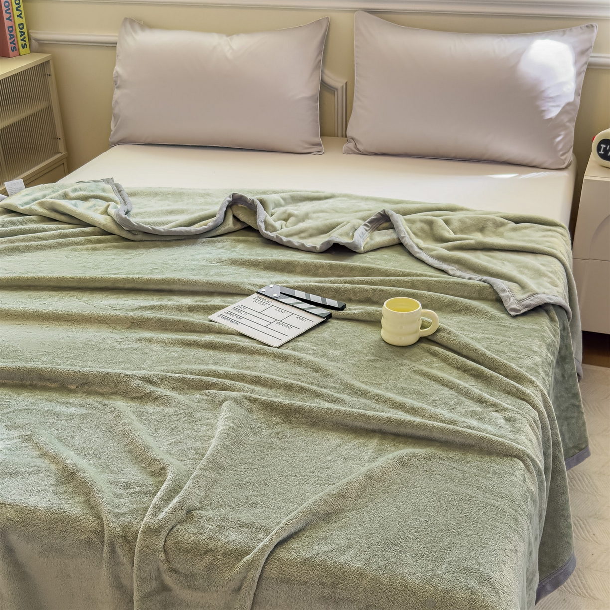 91家纺网 家纺一手货源 找家纺 予梦家纺 2025新款320g高克重加厚法兰绒毛毯办公室午休毯 松柏绿