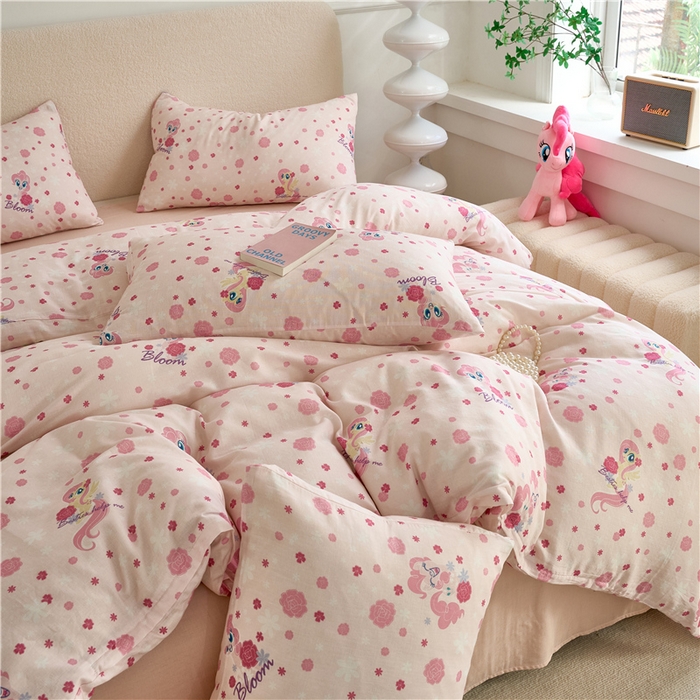 91家纺网 家纺一手货源 找家纺 百利卡通（原迪士尼家纺） 2025新款全棉双层纱小马宝莉系列三四件套 花中柔柔