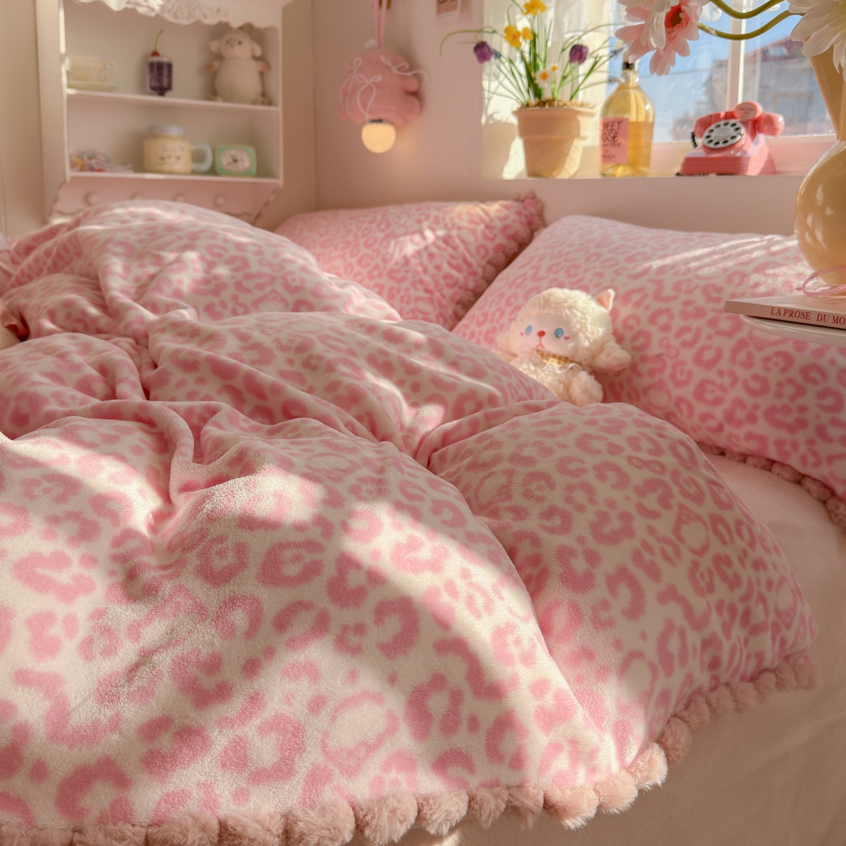 91家纺网 家纺一手货源 找家纺 （总）初念 2025新款牛奶绒印花四件套-豹纹