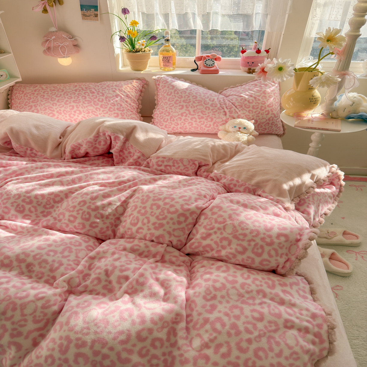 91家纺网 家纺一手货源 找家纺 初念 2025新款牛奶绒印花四件套-豹纹 牛奶绒-粉豹纹