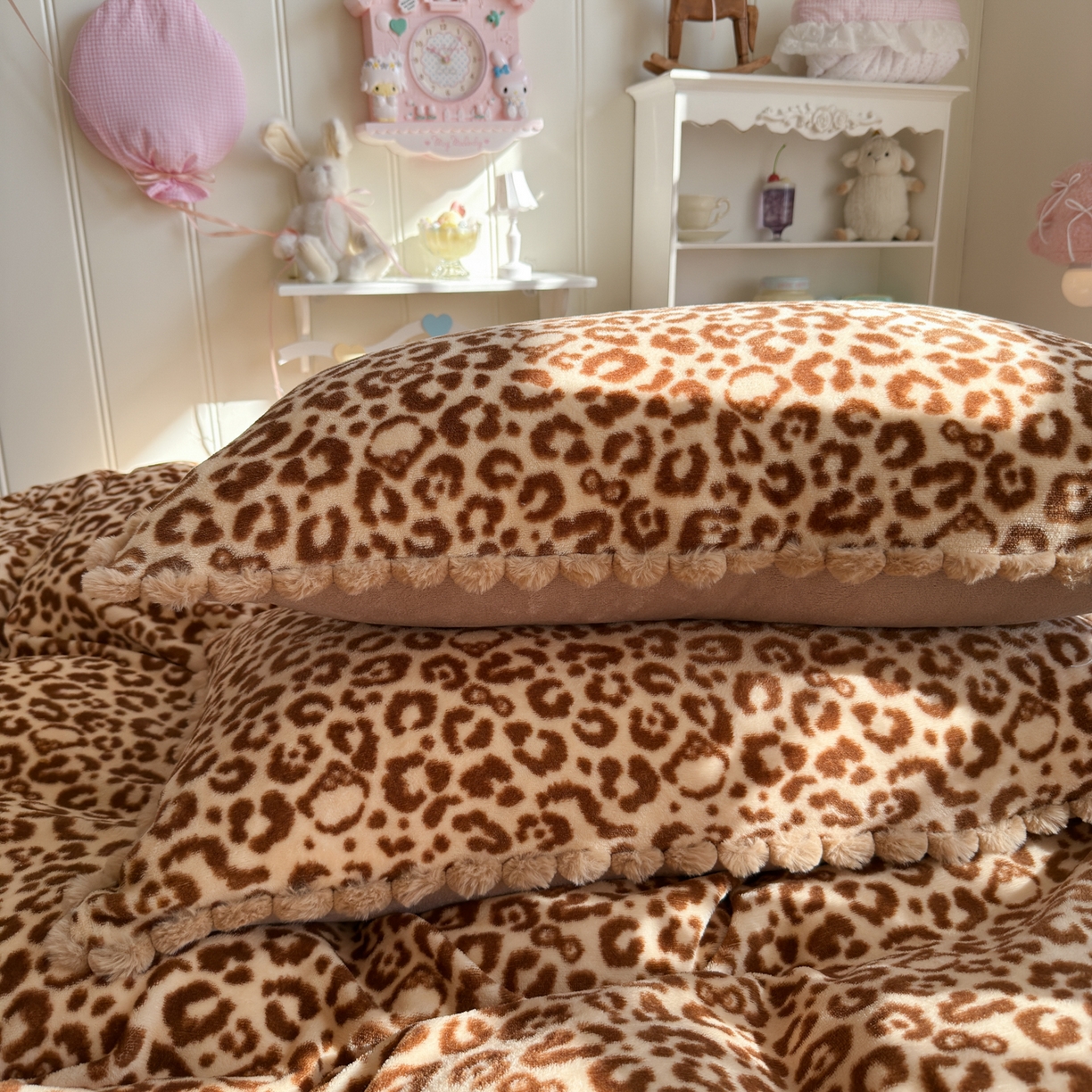 91家纺网 家纺一手货源 找家纺 初念 2025新款牛奶绒印花四件套-豹纹 牛奶绒-咖豹纹