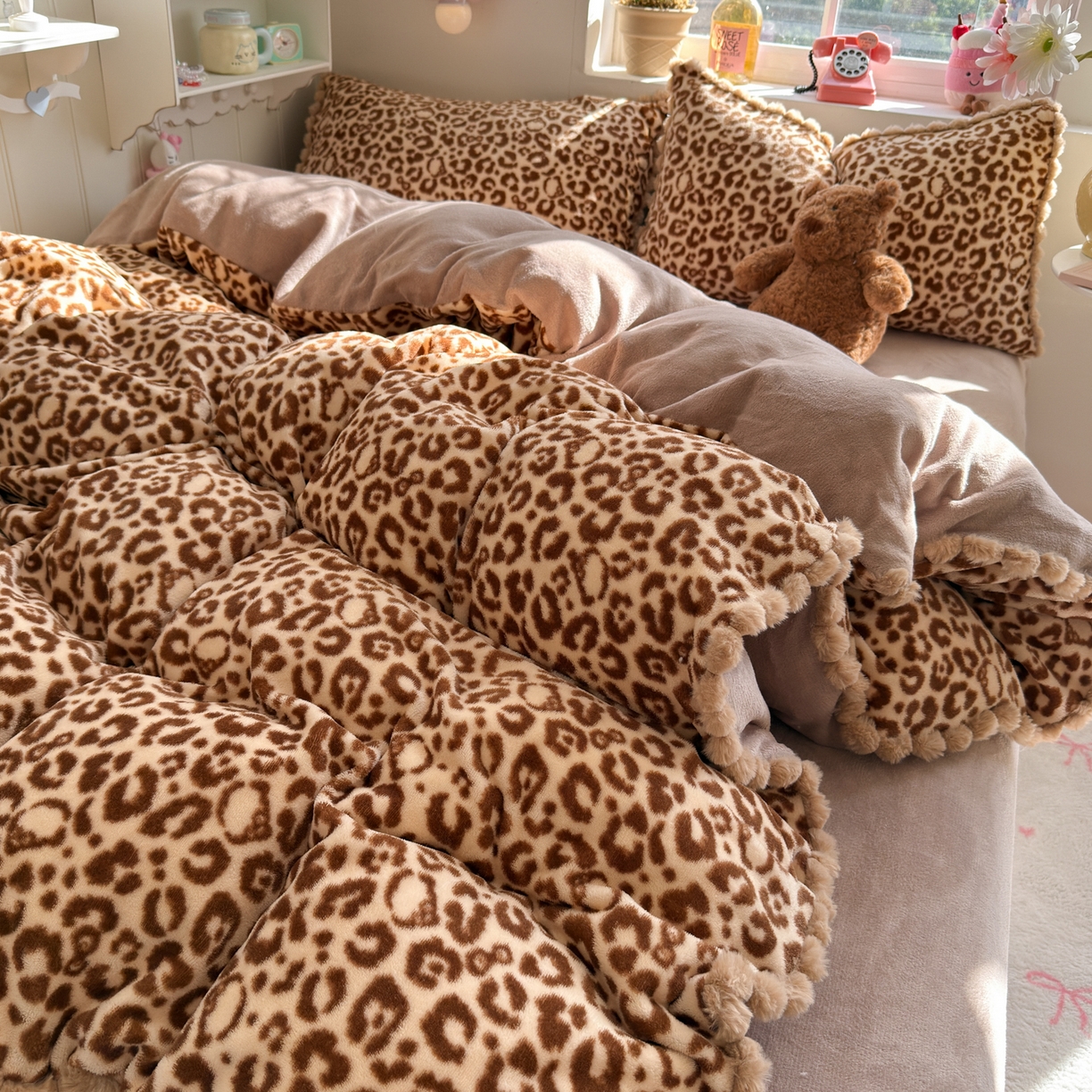 91家纺网 家纺一手货源 找家纺 初念 2025新款牛奶绒印花四件套-豹纹 牛奶绒-咖豹纹