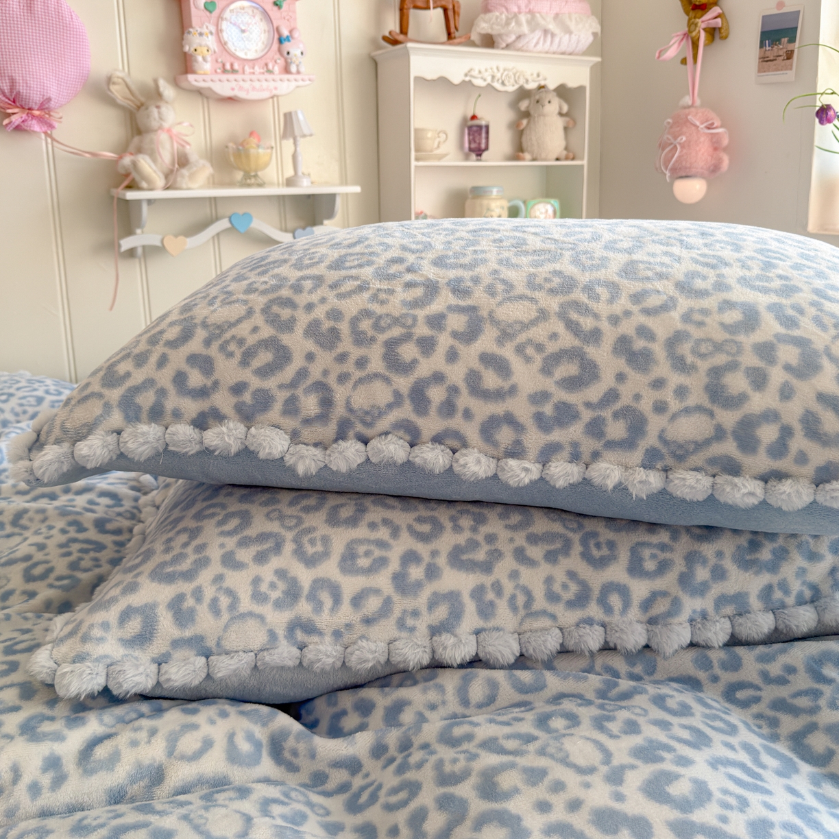 91家纺网 家纺一手货源 找家纺 初念 2025新款牛奶绒印花四件套-豹纹 牛奶绒-蓝豹纹