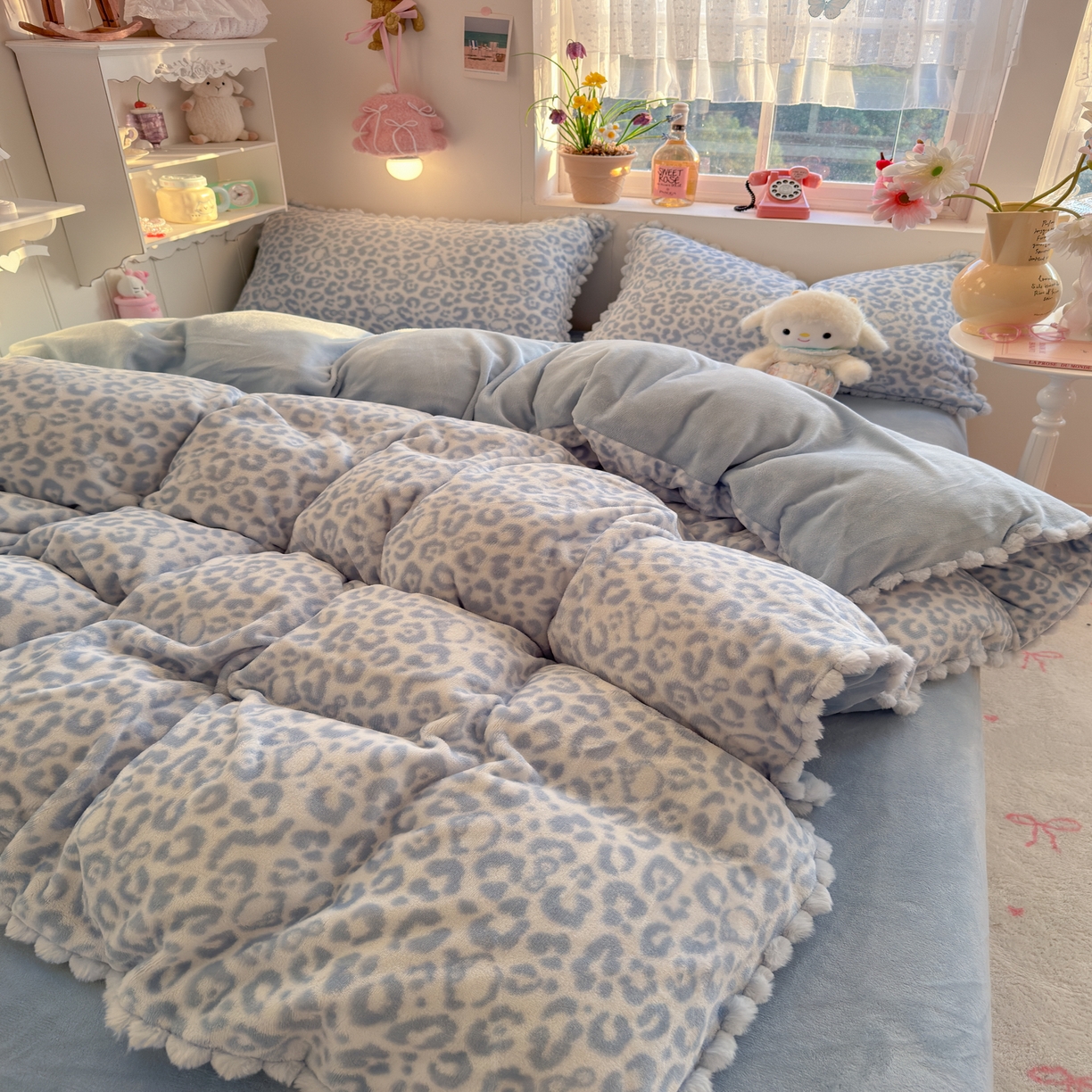 91家纺网 家纺一手货源 找家纺 初念 2025新款牛奶绒印花四件套-豹纹 牛奶绒-蓝豹纹