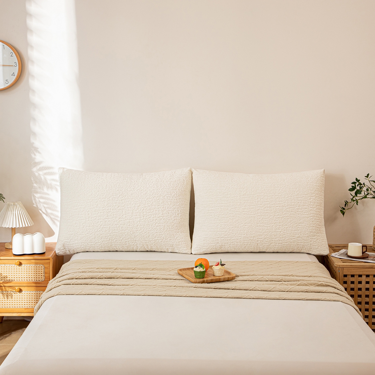 91家纺网 家纺一手货源 找家纺 沐沐家纺 2026新款可可西里面包枕 米白